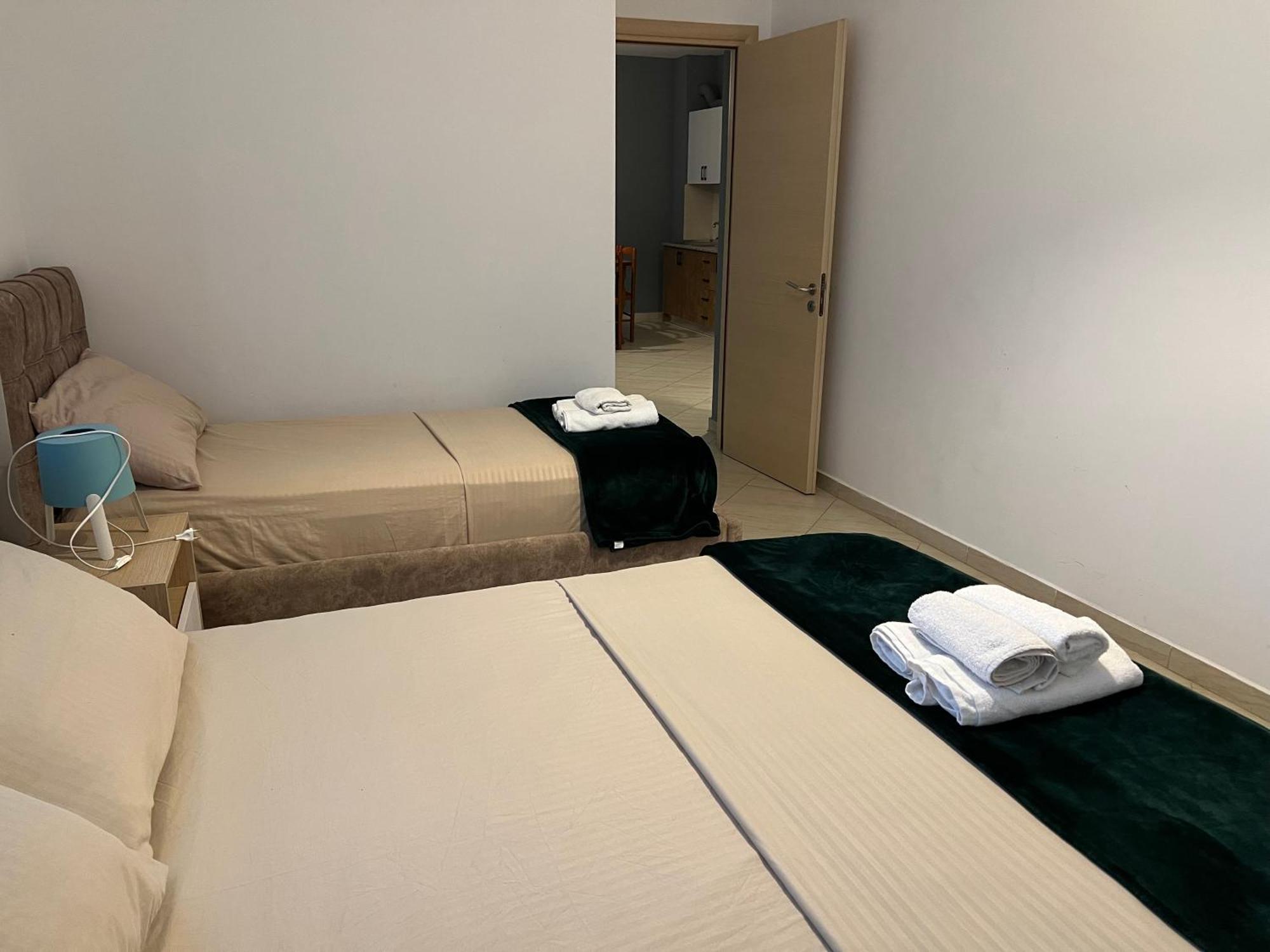 Apartamente Oslo Vlore Luaran gambar